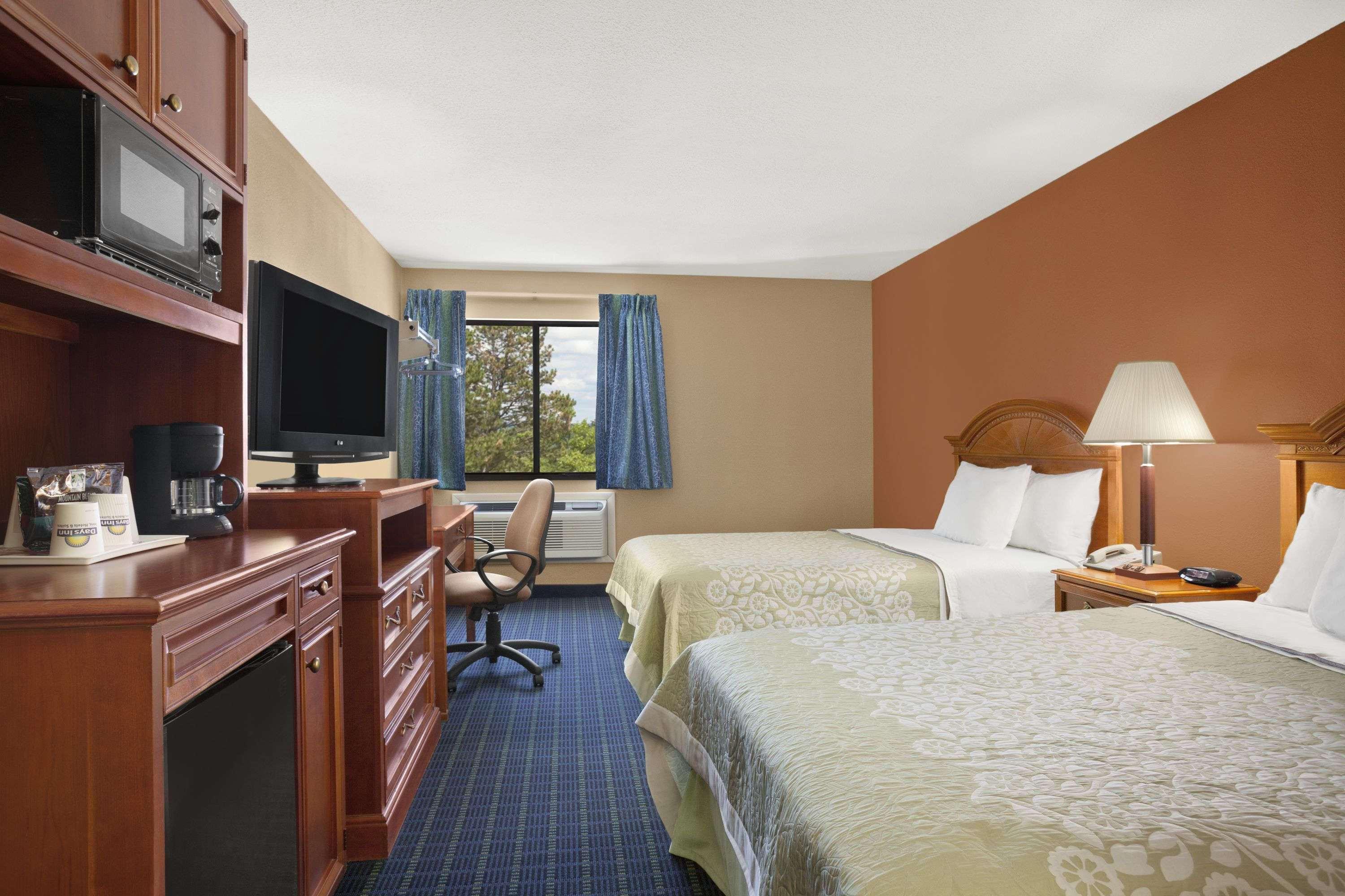 Days Inn By Wyndham Middletown New Hampton Extérieur photo